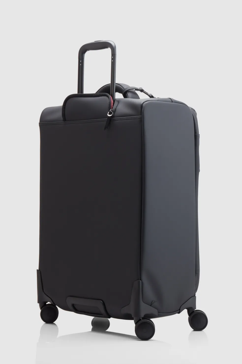 Berlin Medium Trip 2.0 Suitcase