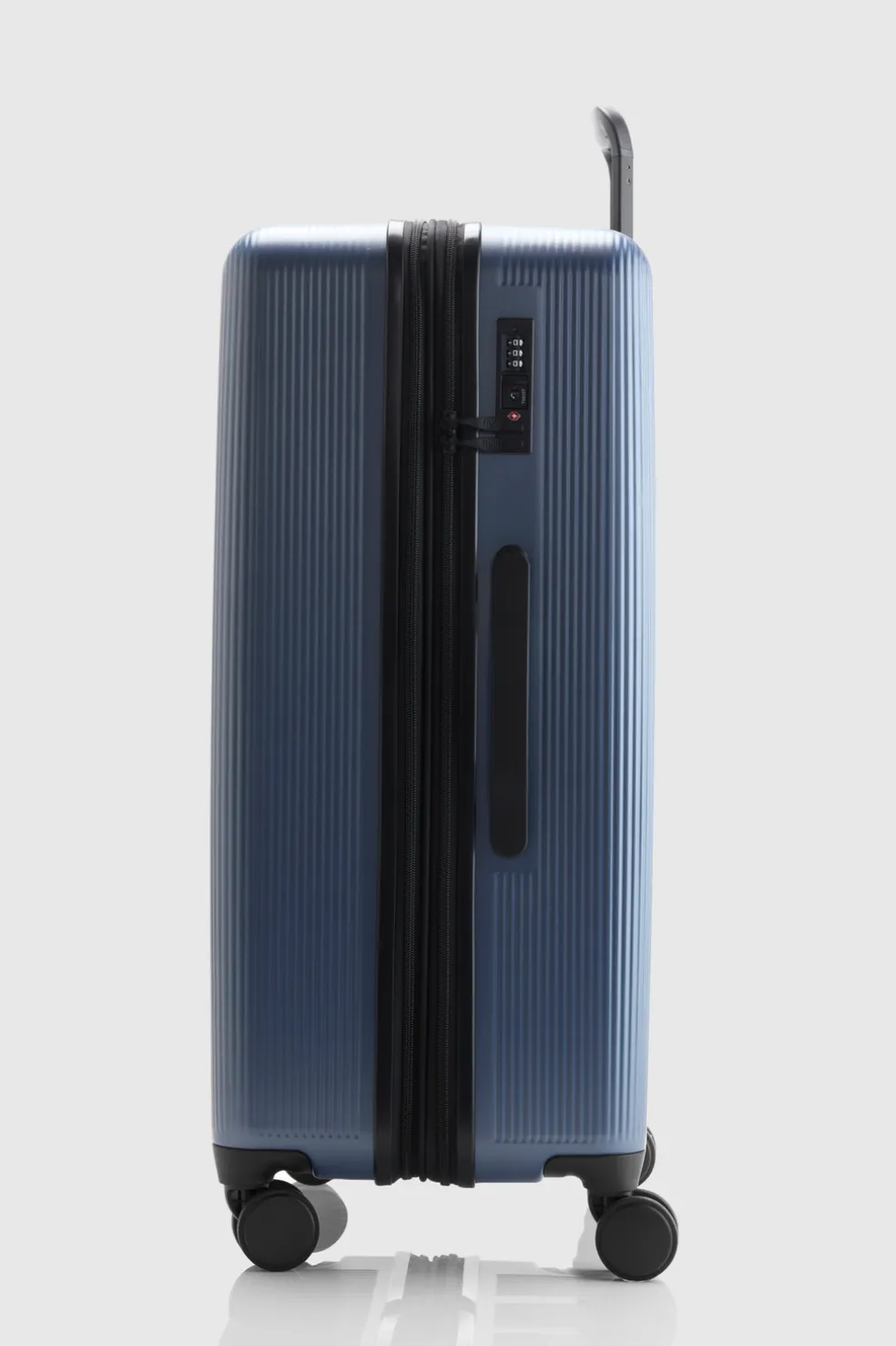 Blackwood Check-In 75cm Suitcase