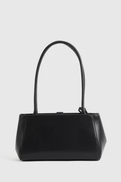 Carrie Girlfriend Shoulder Bag