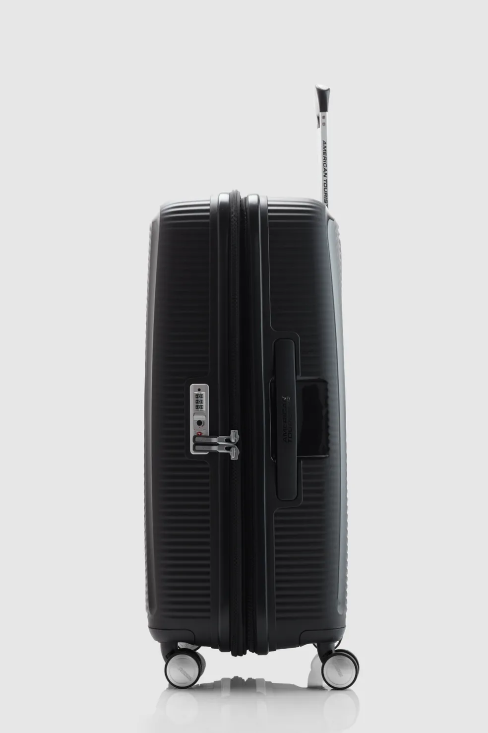 Curio 2 69cm Suitcase