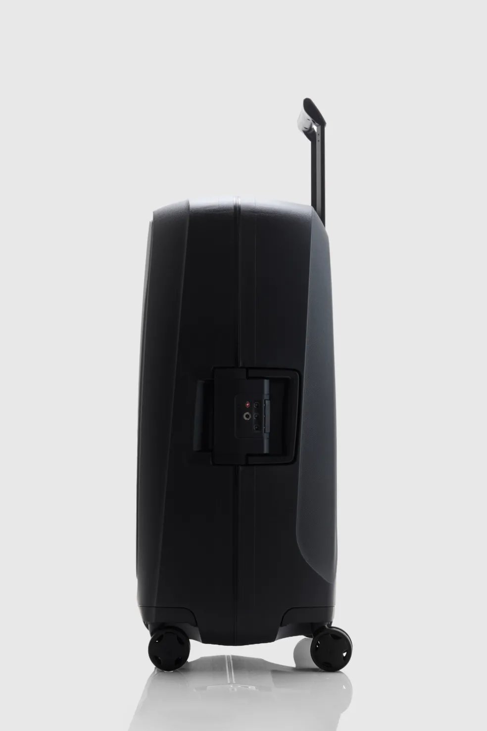 Essens Check-In 69cm Suitcase