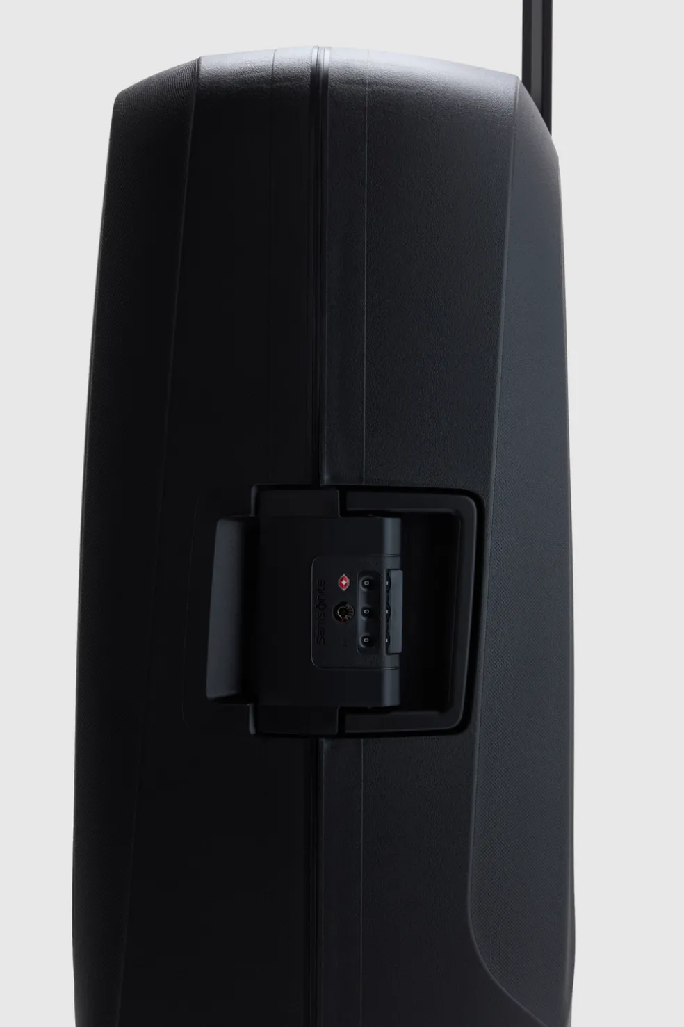 Essens Check-In 69cm Suitcase