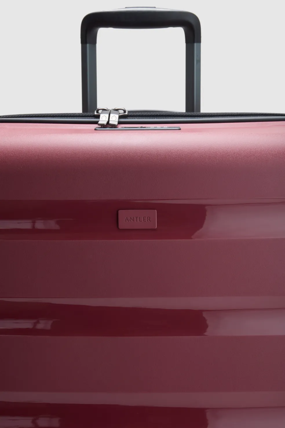 Gloss Stripe 68cm Suitcase