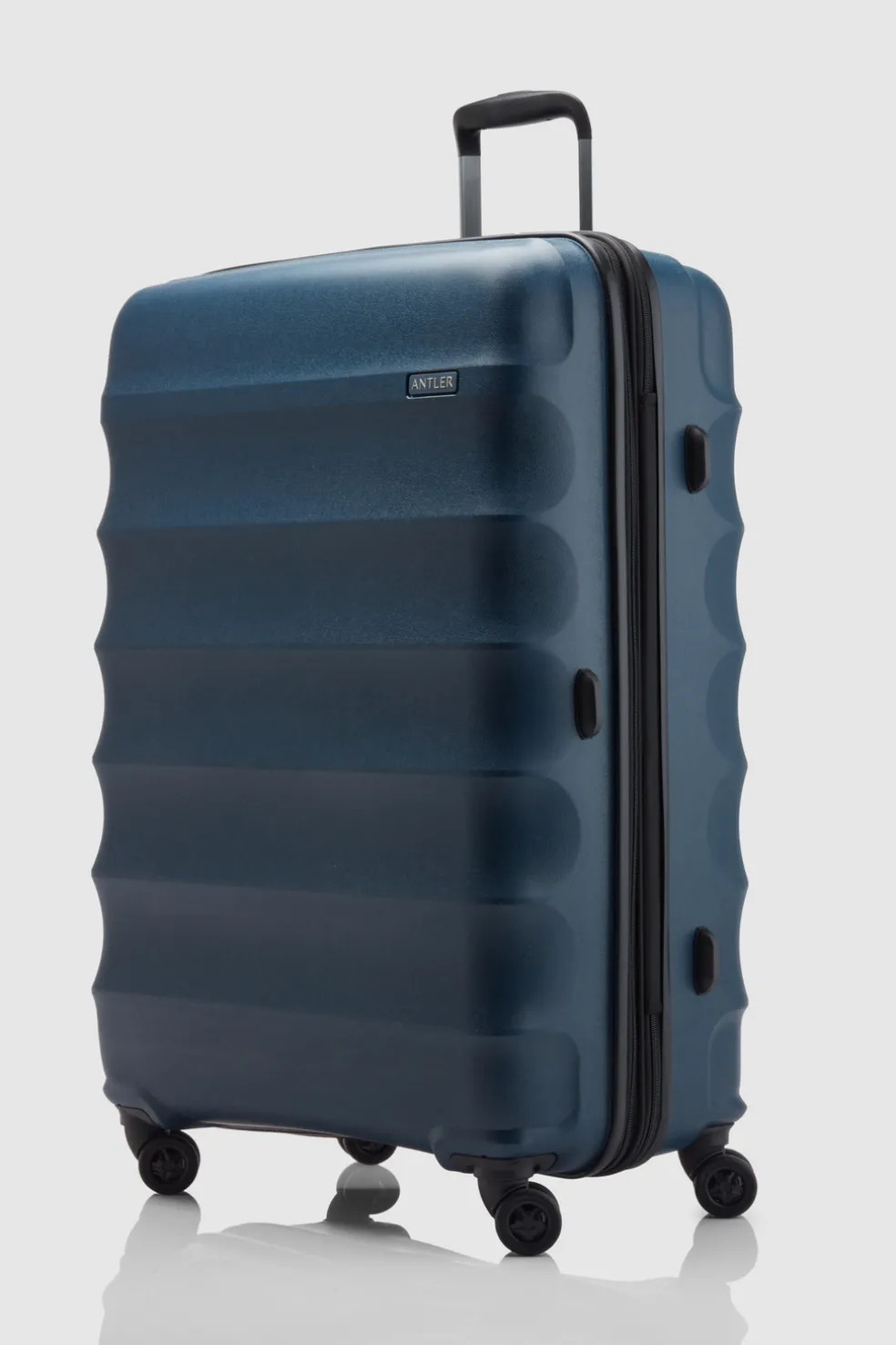 Juno Check-In 79cm Suitcase