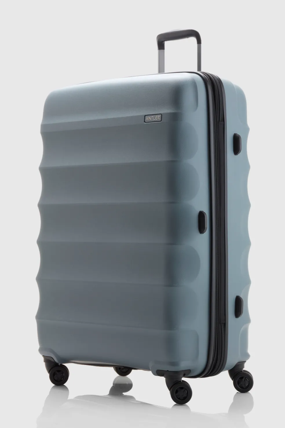 Juno Check-In 79cm Suitcase