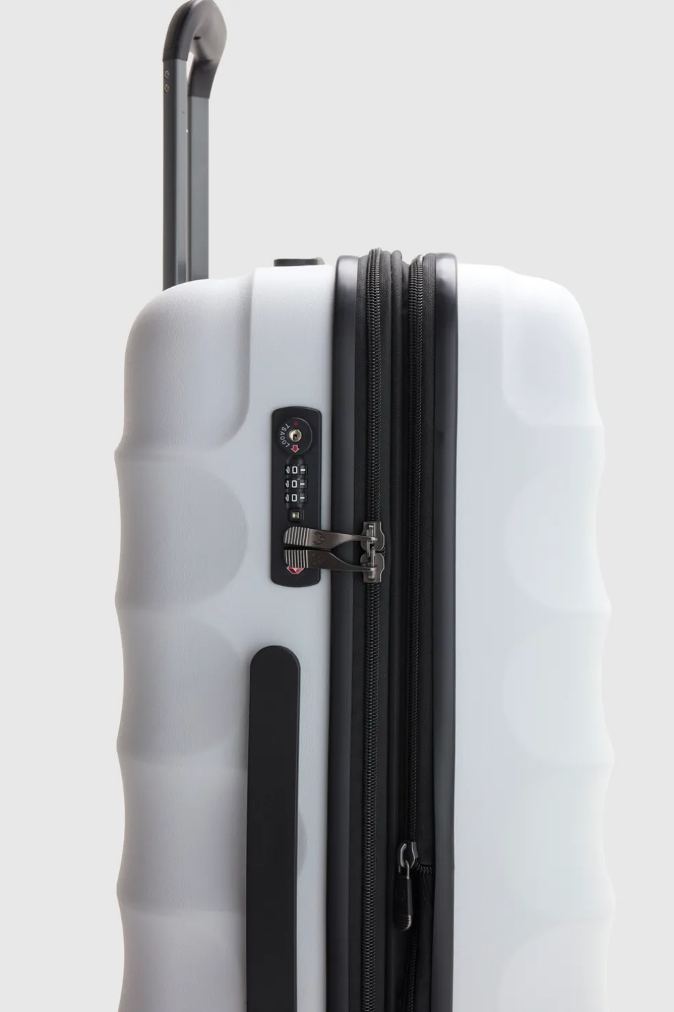 Juno Check-In 79cm Suitcase