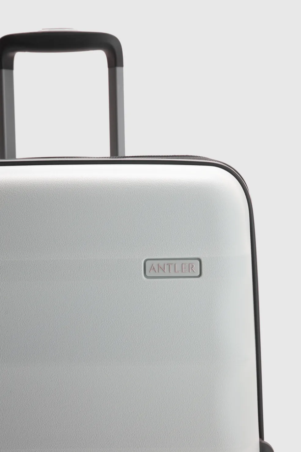 Juno Check-In 79cm Suitcase