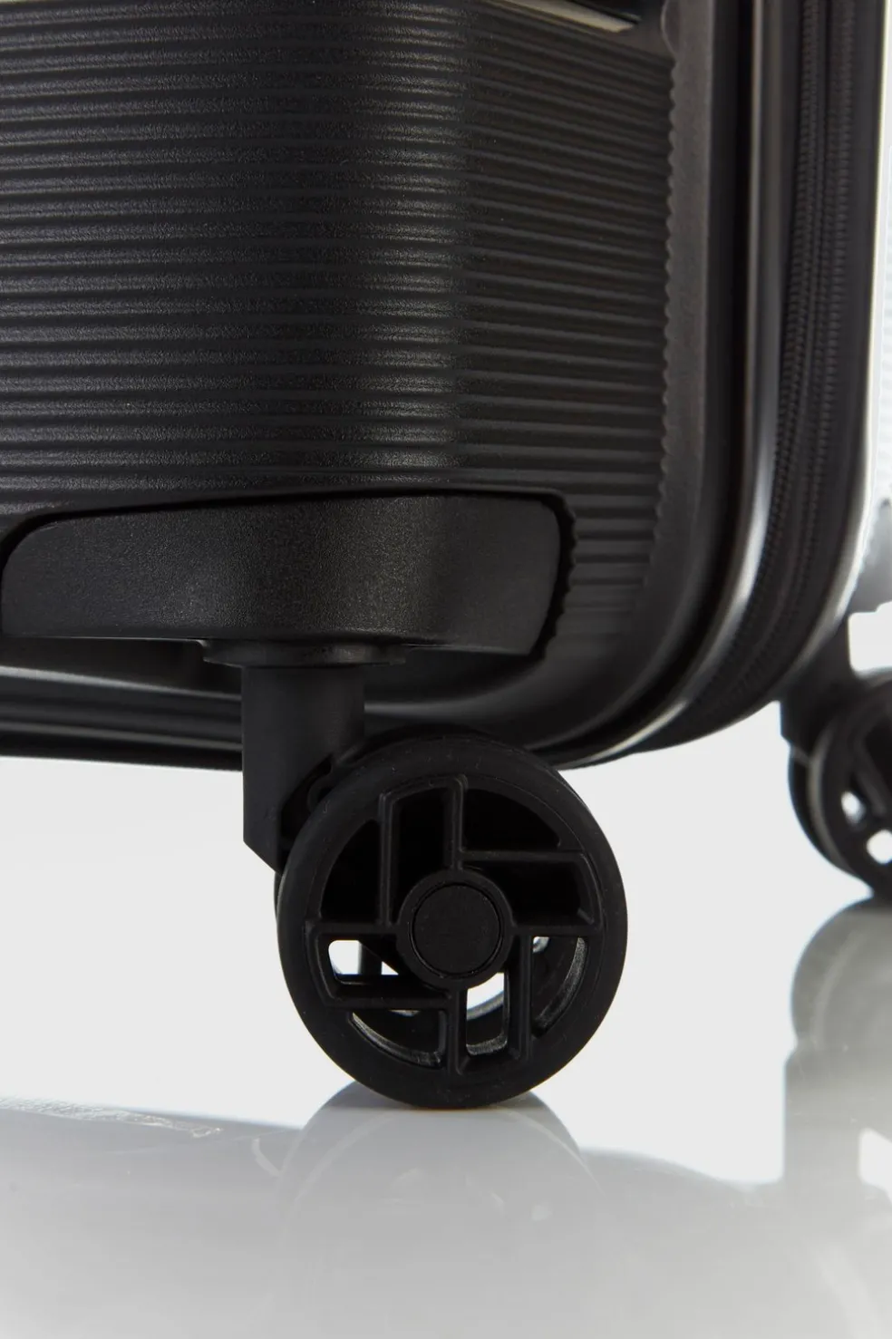 Linex 81cm Suitcase
