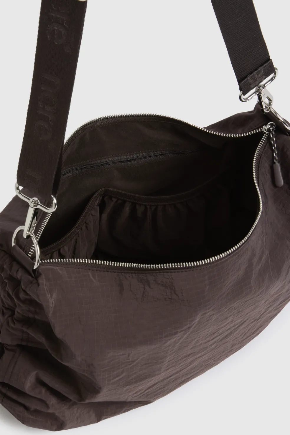 n.motion Shoulder Bag