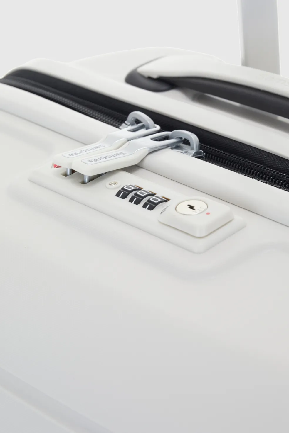 Oc2lite Carry-On 55cm Suitcase