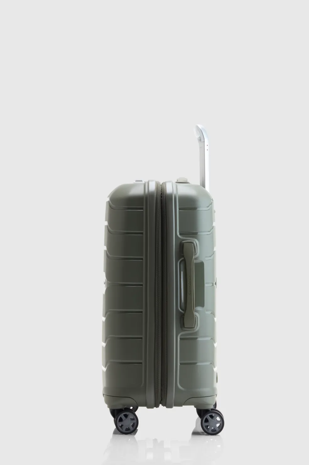 Oc2lite Carry-On 55cm Suitcase