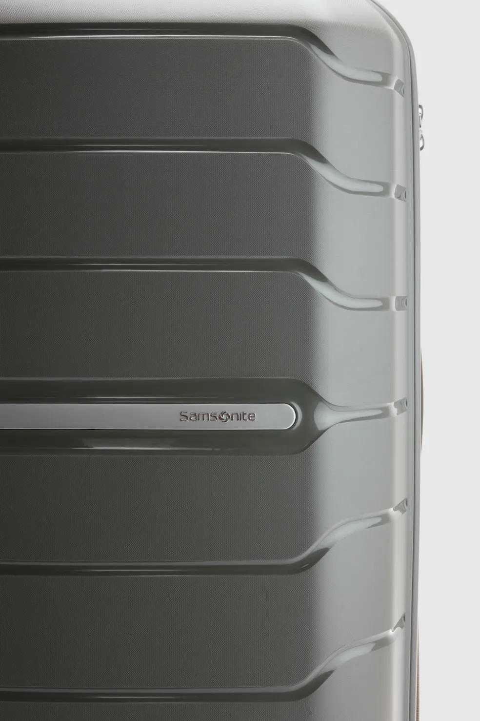 Oc2lite Carry-On 55cm Suitcase
