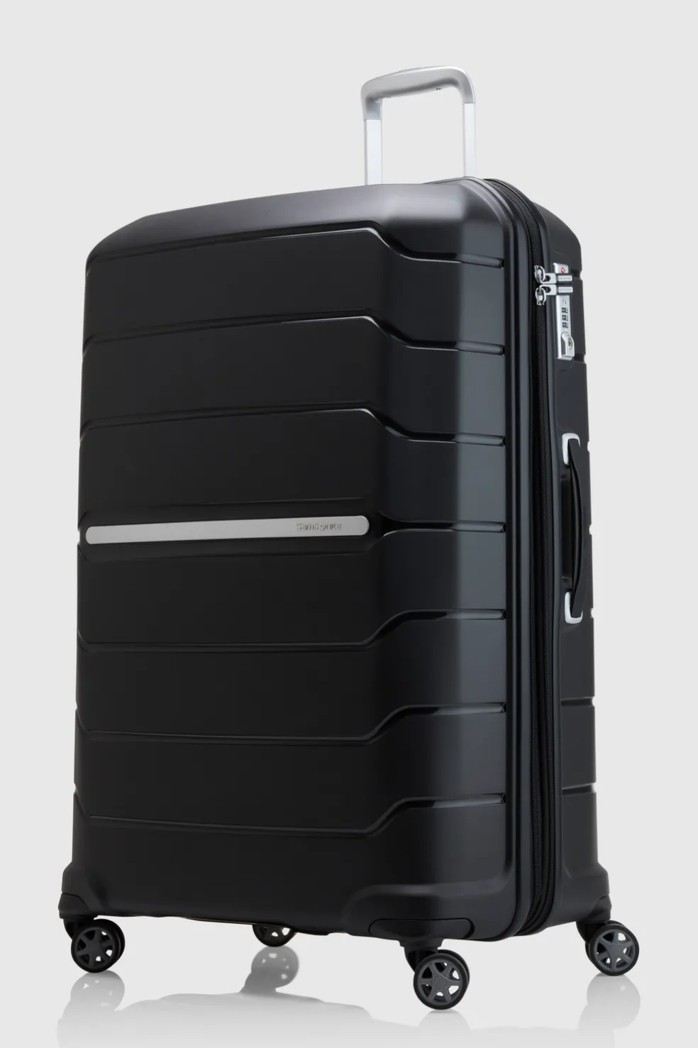 Oc2lite Check-In 81cm Suitcase