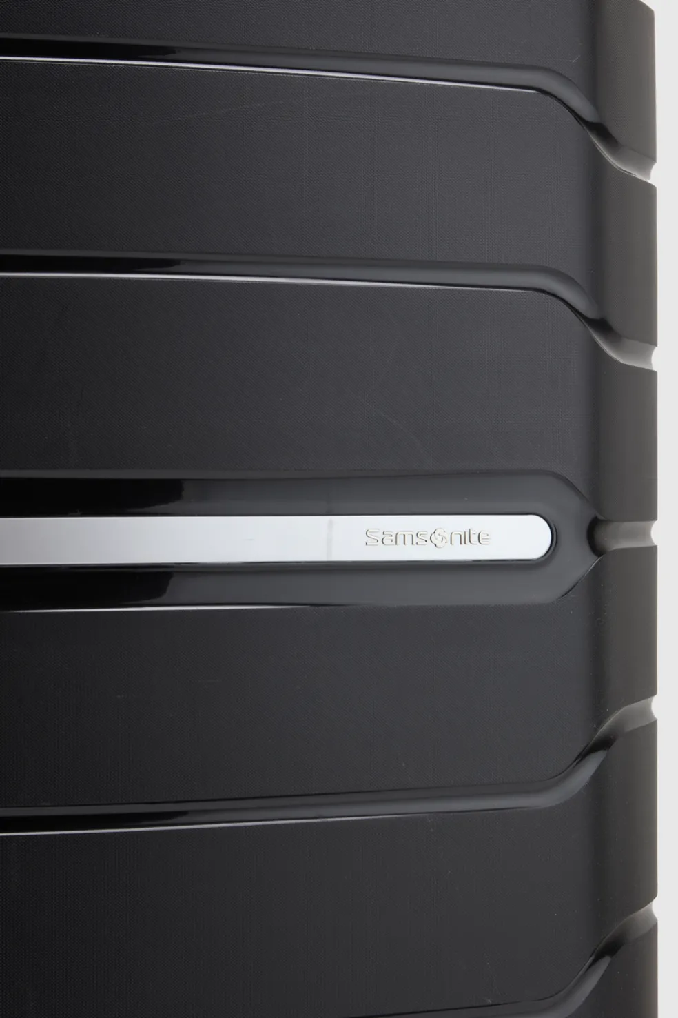 Oc2lite Check-In 81cm Suitcase