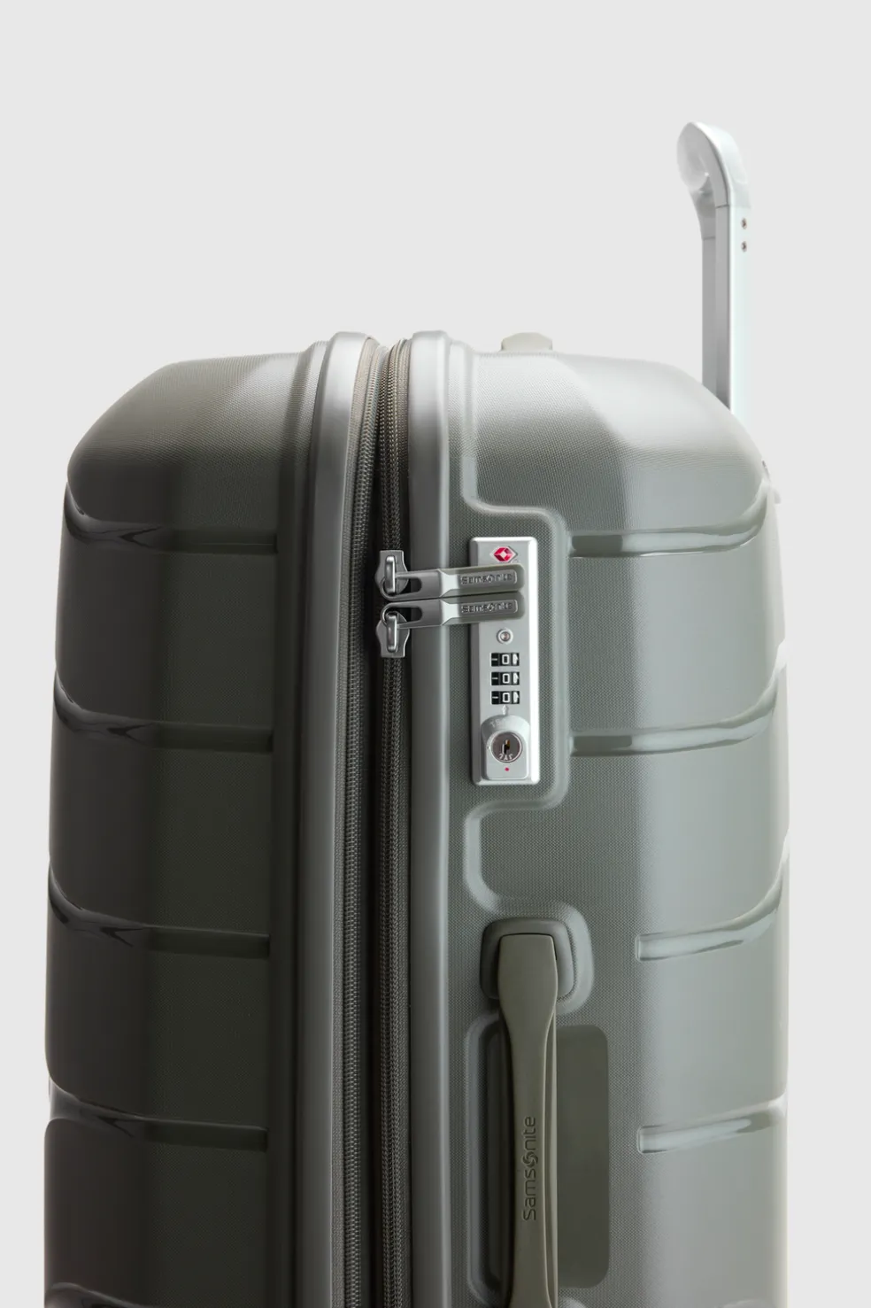 Oc2lite Check-In 75cm Suitcase