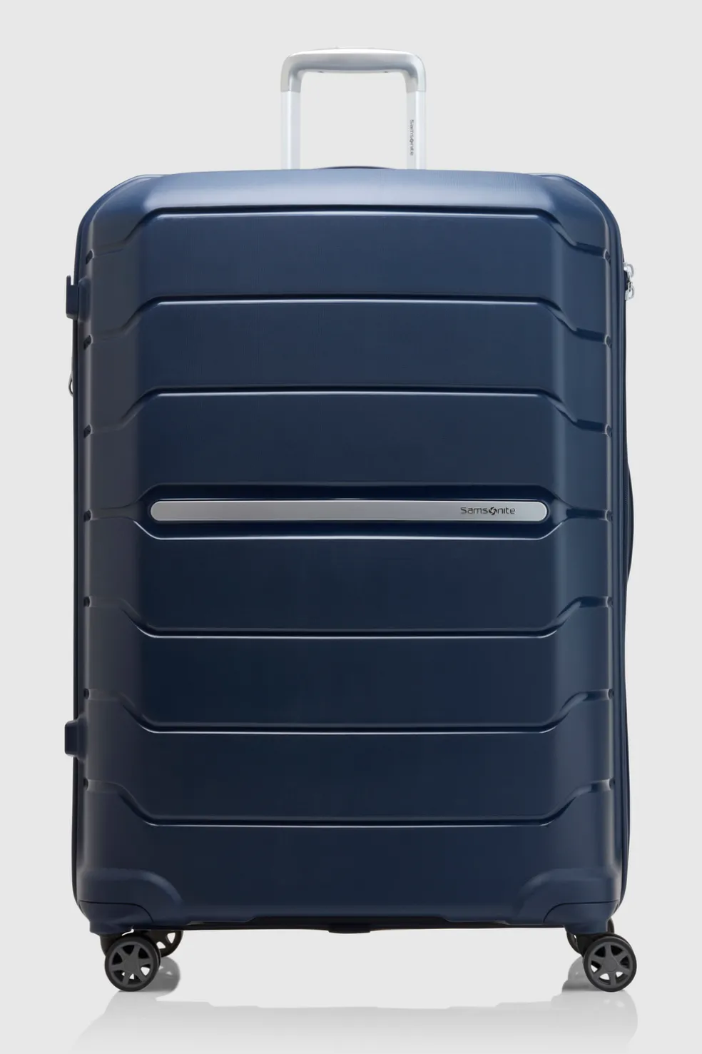 Oc2lite Check-In 81cm Suitcase