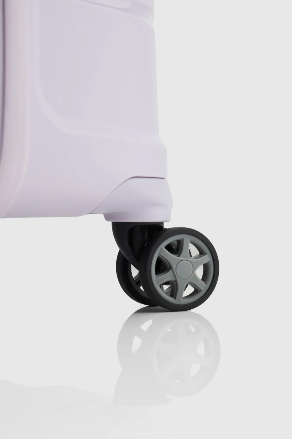 Oc2lite Check-In 81cm Suitcase