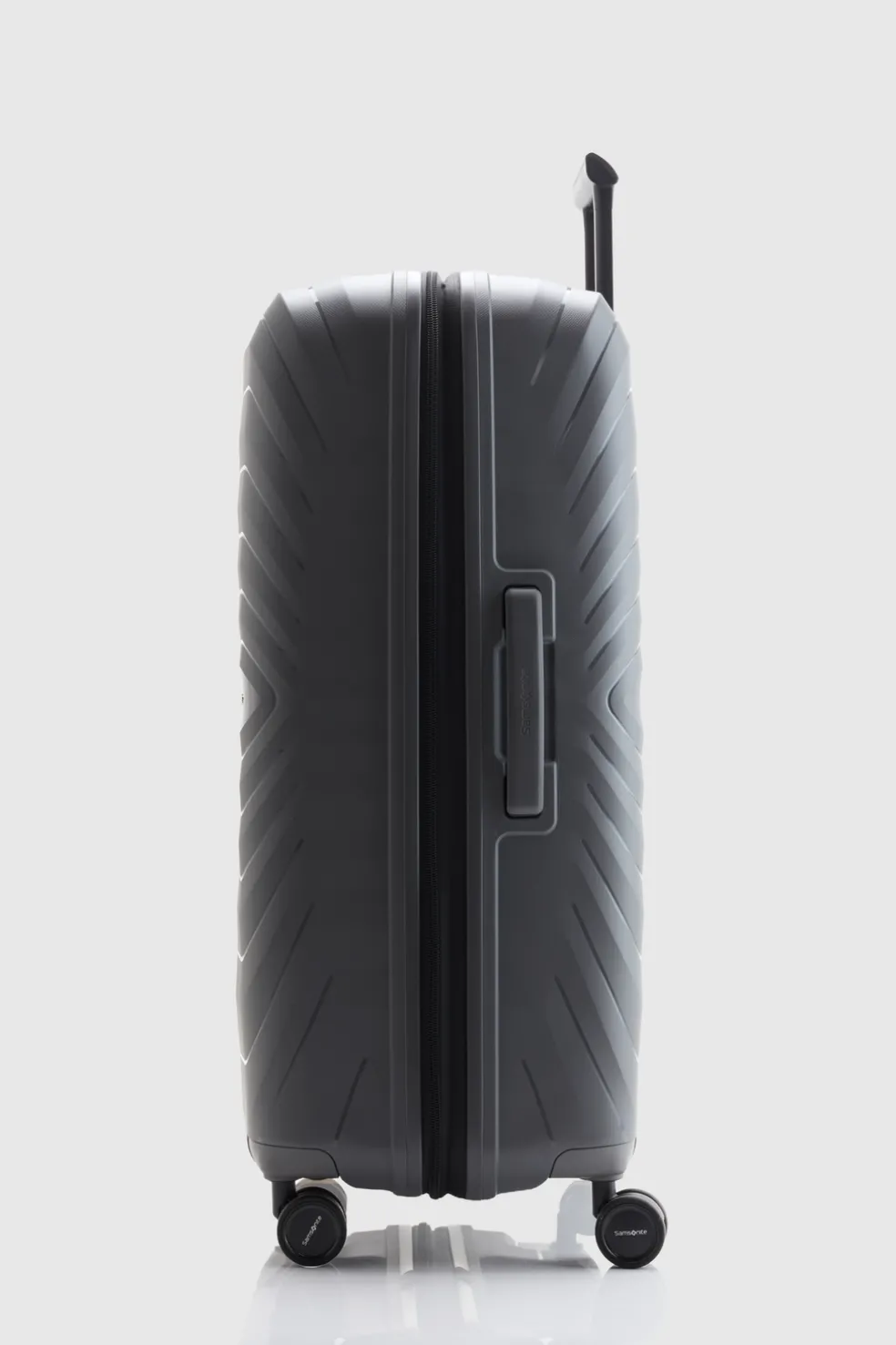 Octolite Neo 75cm Suitcase