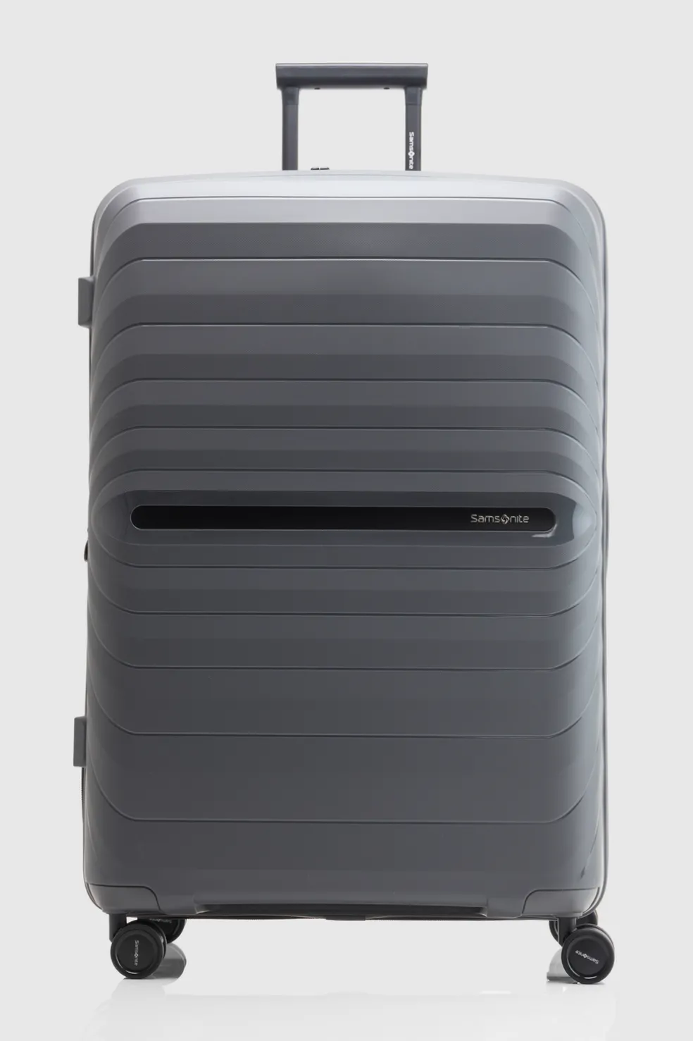 Octolite Neo 81cm Suitcase