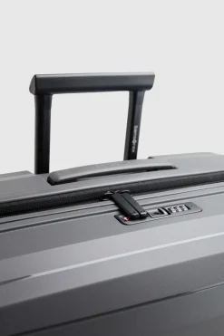 Octolite Neo 81cm Suitcase