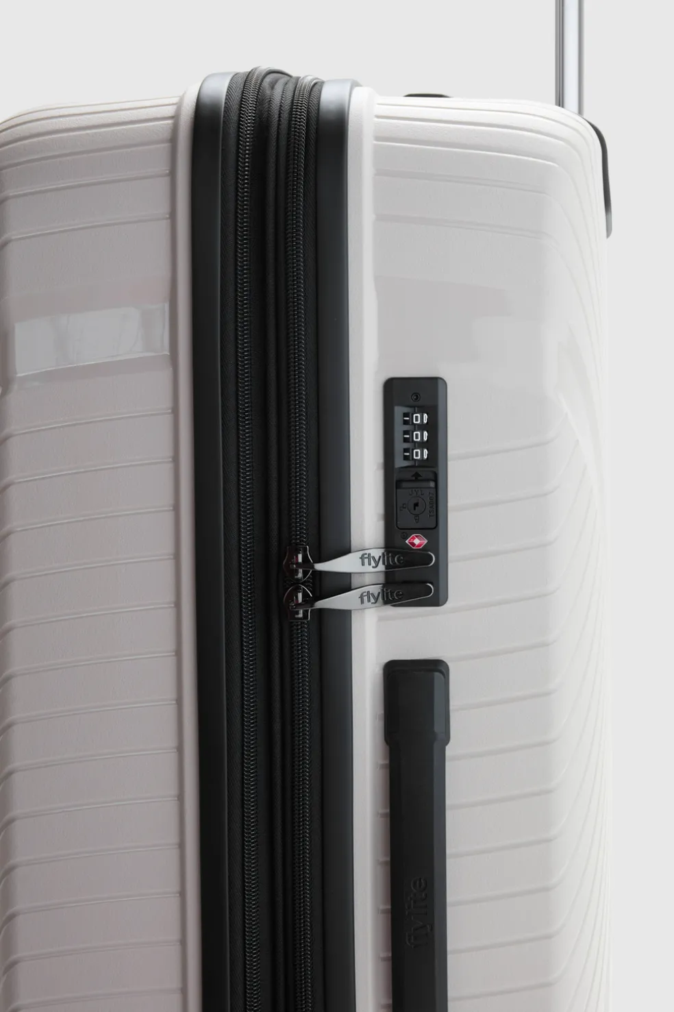Palm Check-In 75cm Suitcase
