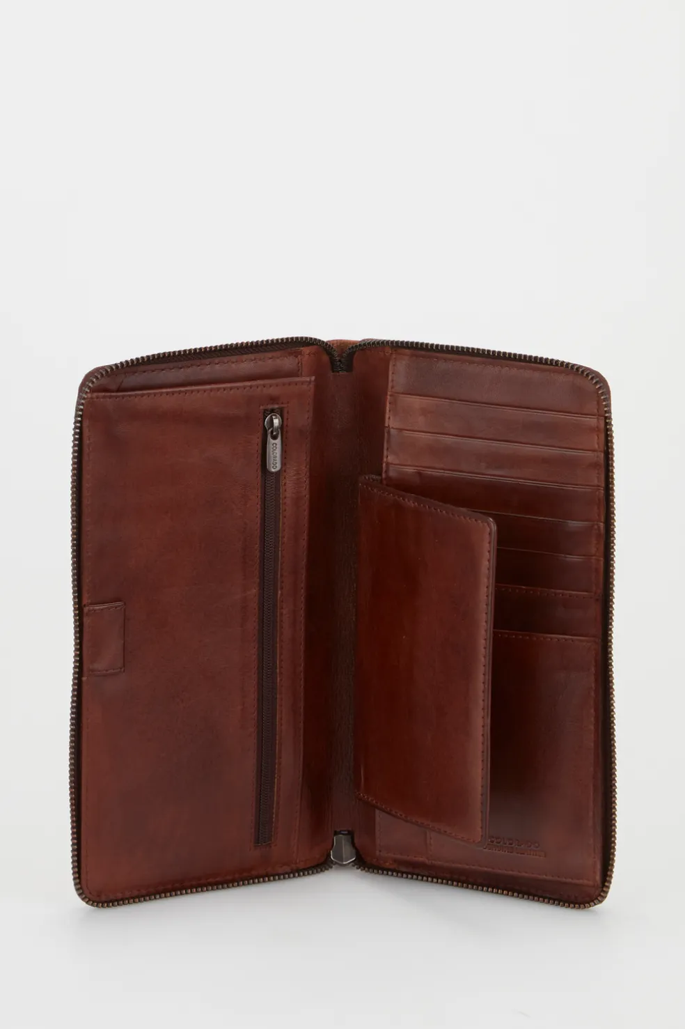 RFID Flyn Leather Travel Wallet