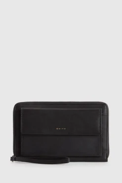 RFID Payton Leather Travel Wallet