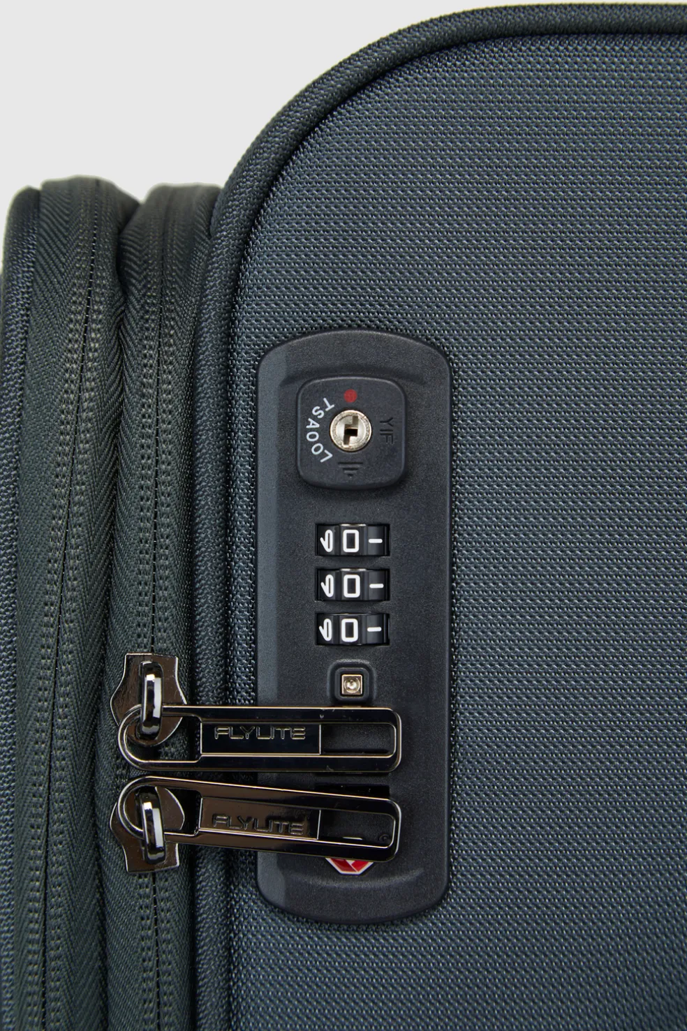 Spin Air 4 72cm Suitcase