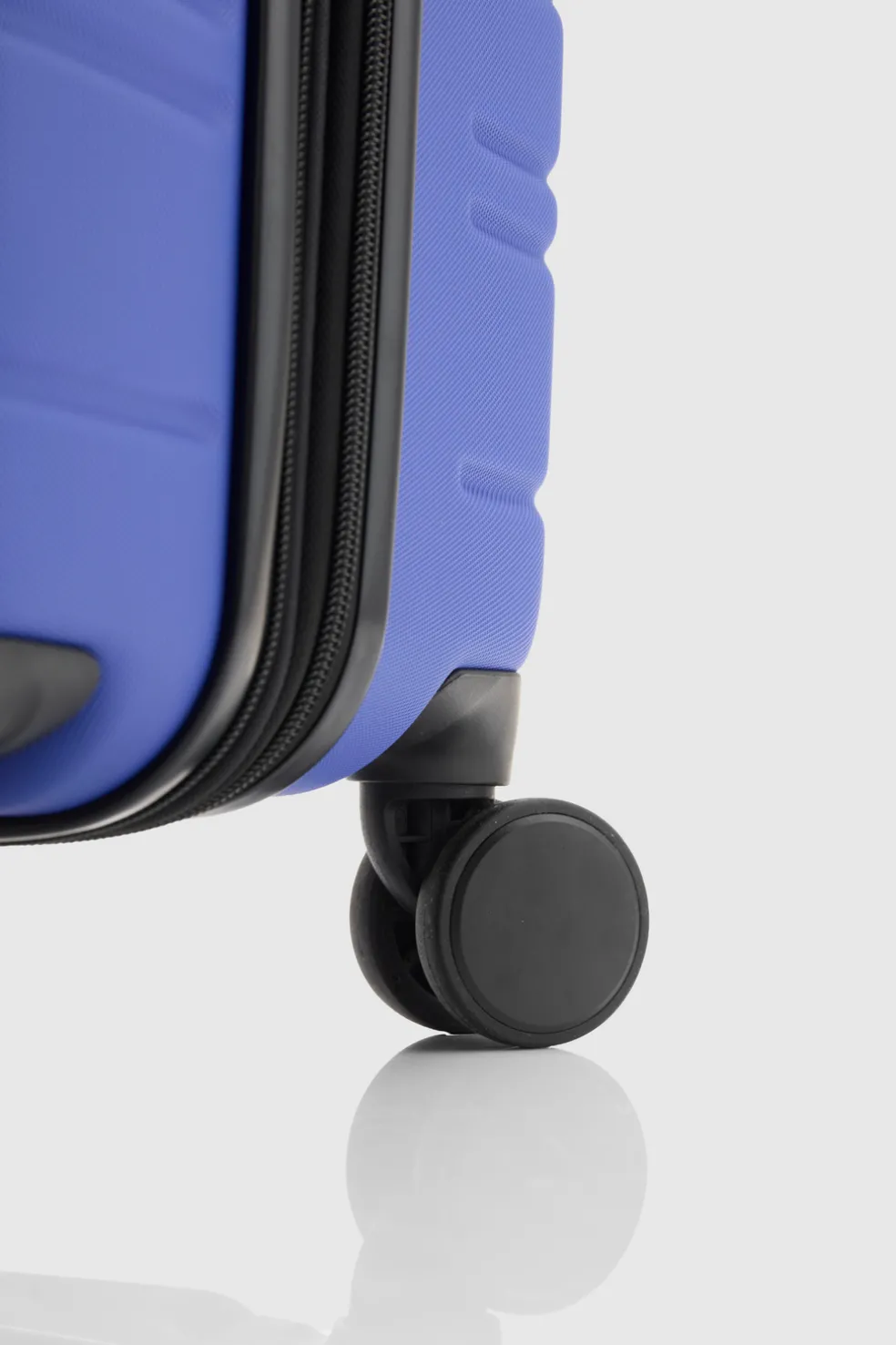 Stori Carry-On 55cm Suitcase