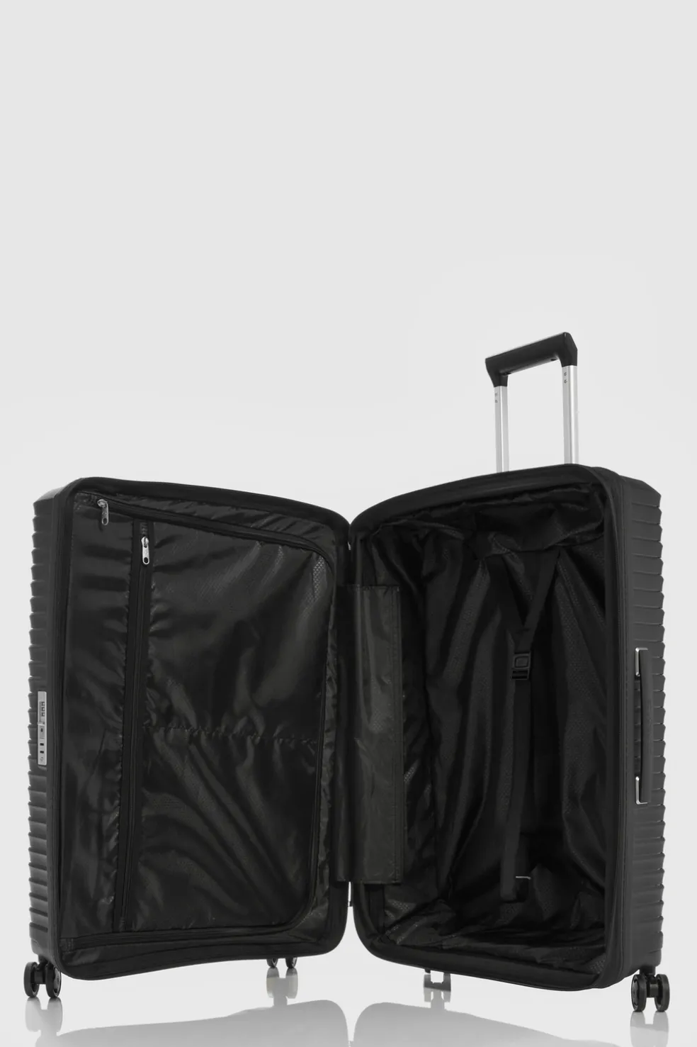 Upscape Check-In 81cm Suitcase