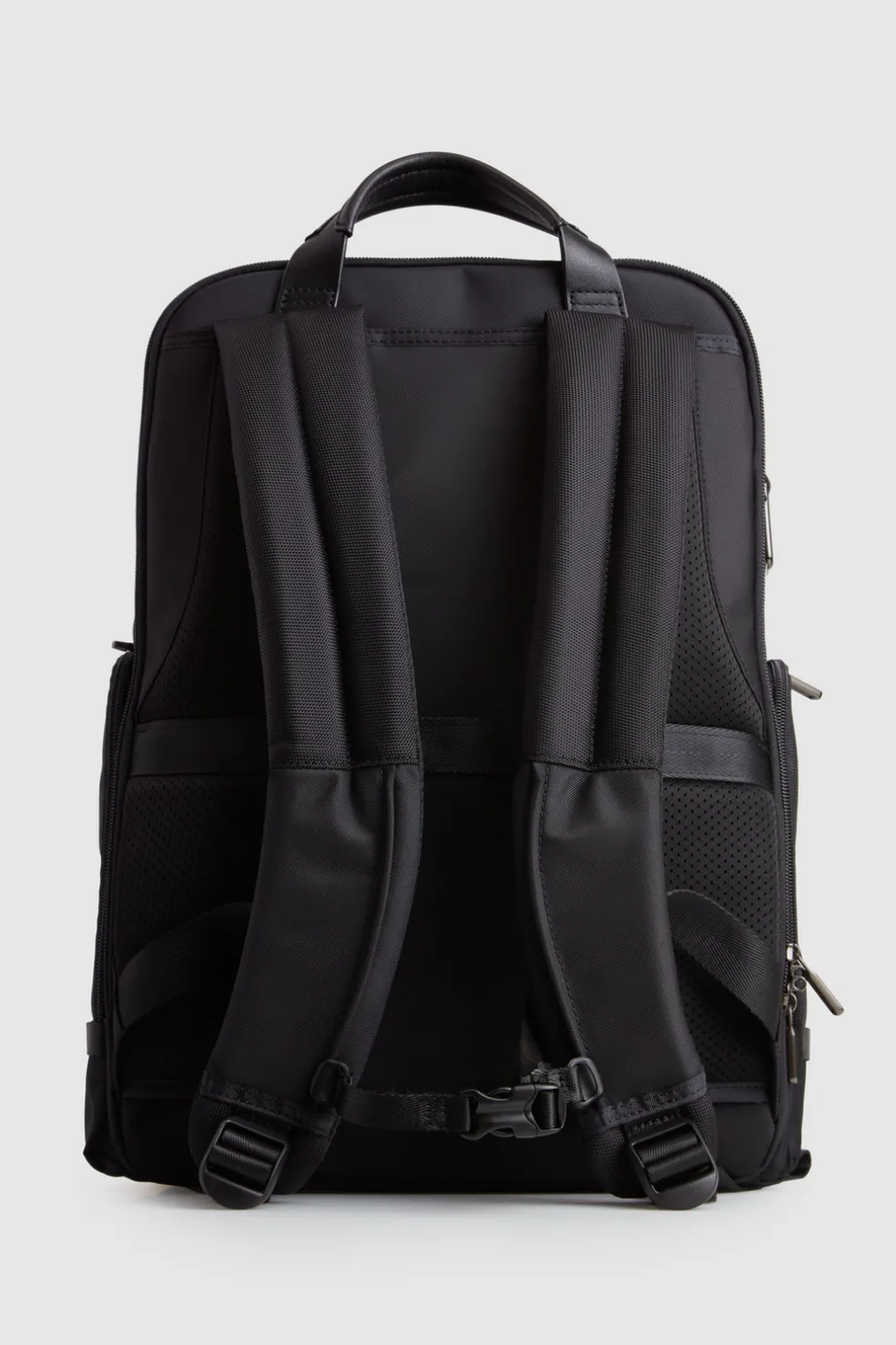 Urban-Eye Dlx 15.6" Backpack